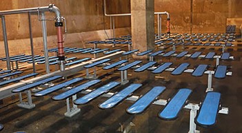 低圧損型メンブレンパネル式散気装置